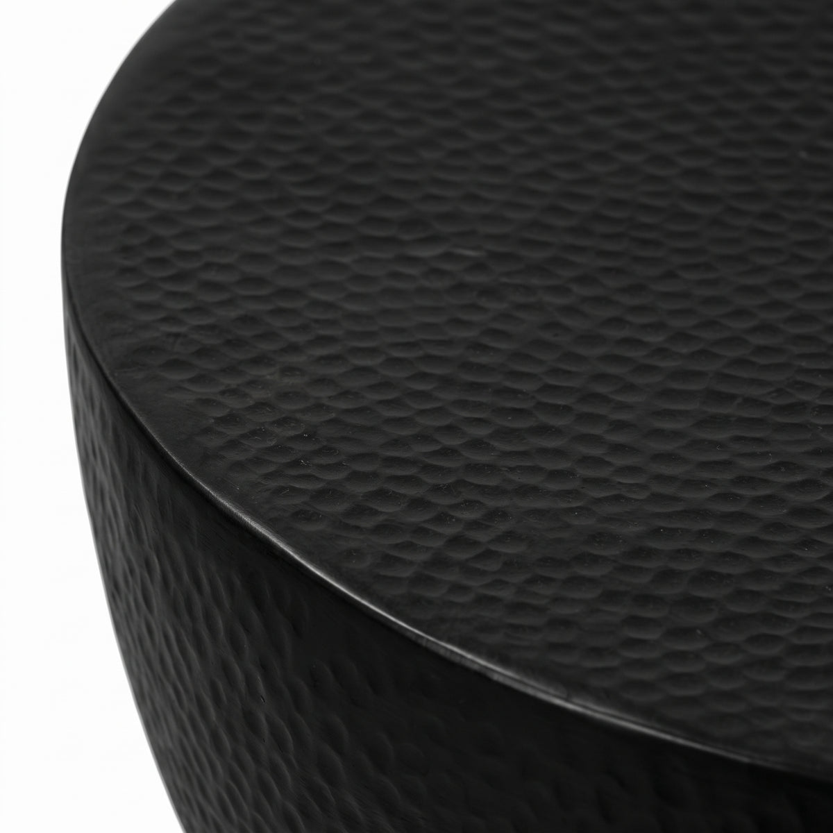 Table basse ronde Berlin – Aluminium martelé noir Ø 70 cm